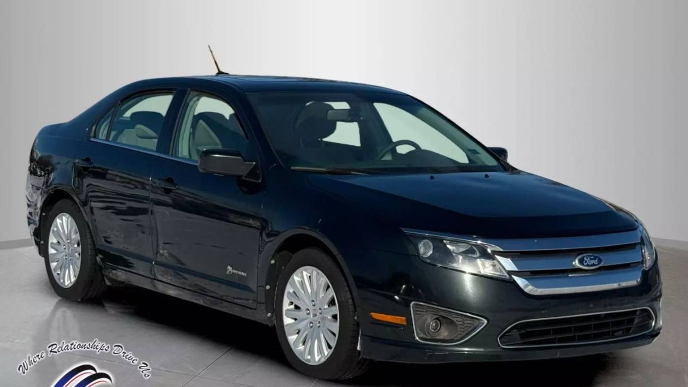 2010 Ford Fusion Hybrid — Sedan — 144,137 mi — Oregon, OH