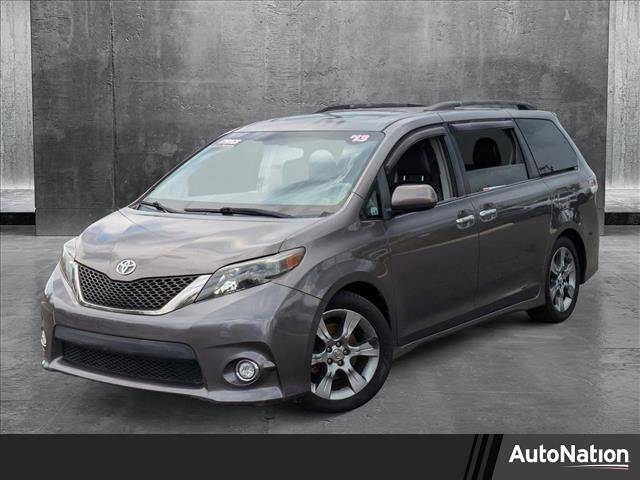 2013 Toyota Sienna SE — Minivan — 129,396 mi — Lutz, FL