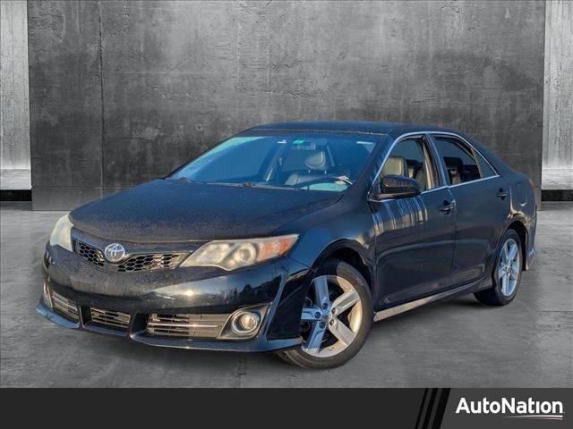 2014 Toyota Camry SE — Sedan — 145,198 mi — Lutz, FL