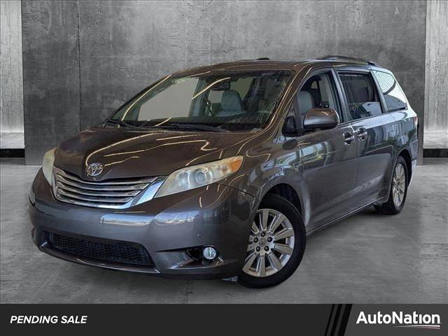 2011 Toyota Sienna Limited — Minivan — 141,150 mi — Lutz, FL