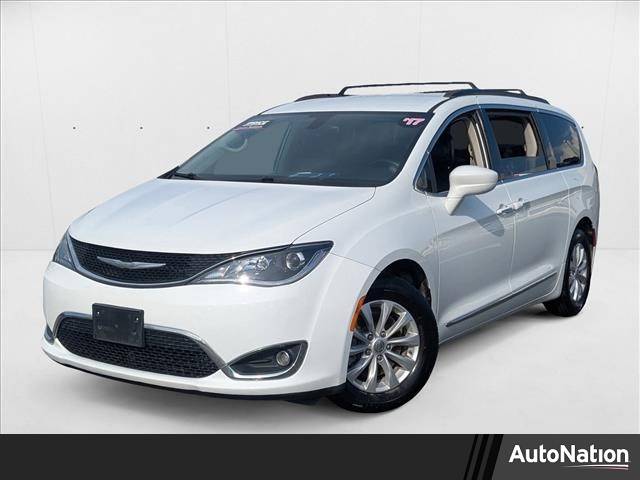 2017 Chrysler Pacifica Touring L — Minivan — 120,179 mi — Lutz, FL