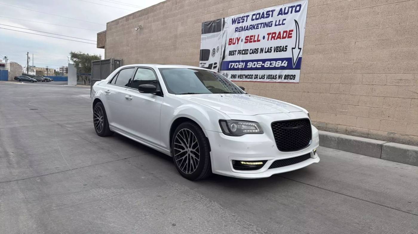 2018 Chrysler 300 S — Sedan — 106,800 mi — Las Vegas, NV