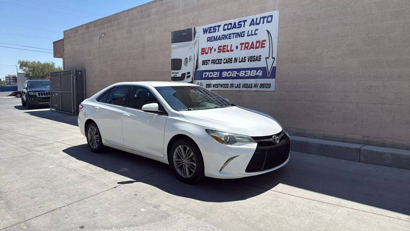2016 Toyota Camry SE — Sedan — 86,700 mi — Las Vegas, NV