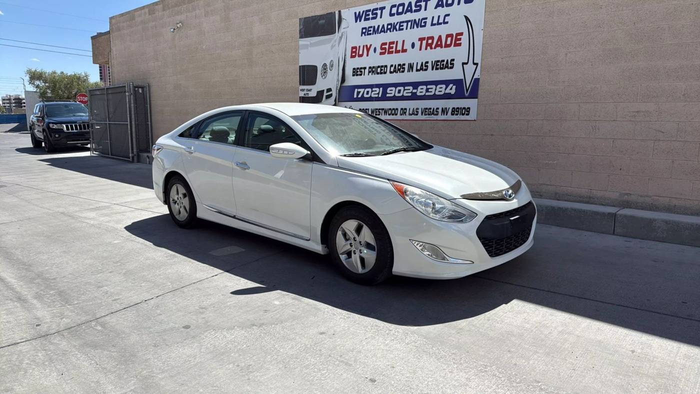 2012 Hyundai Sonata Hybrid Base — Sedan — 63,000 mi — Las Vegas, NV