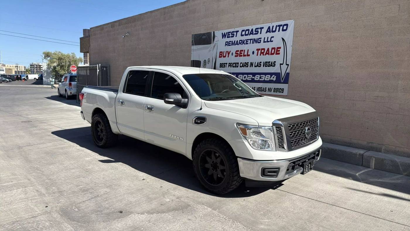 2017 Nissan Titan SV — Pickup Truck — 112,900 mi — Las Vegas, NV