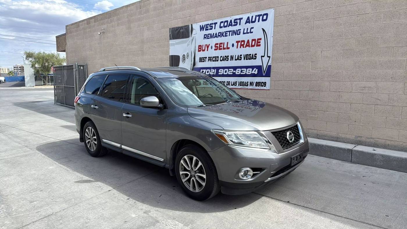 2015 Nissan Pathfinder SL — SUV — 117,301 mi — Las Vegas, NV
