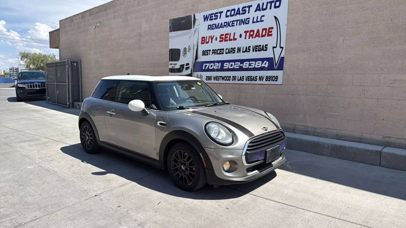 2016 MINI Hardtop Cooper — Hatchback — 84,000 mi — Las Vegas, NV