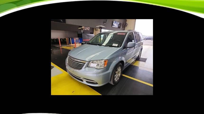 2016 Chrysler Town & Country Touring — Minivan — 68,268 mi — Middletown, OH
