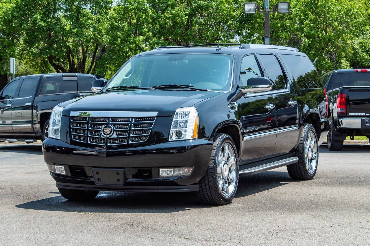 2013 Cadillac Escalade Luxury — SUV — 139,895 mi — Whitehall, OH