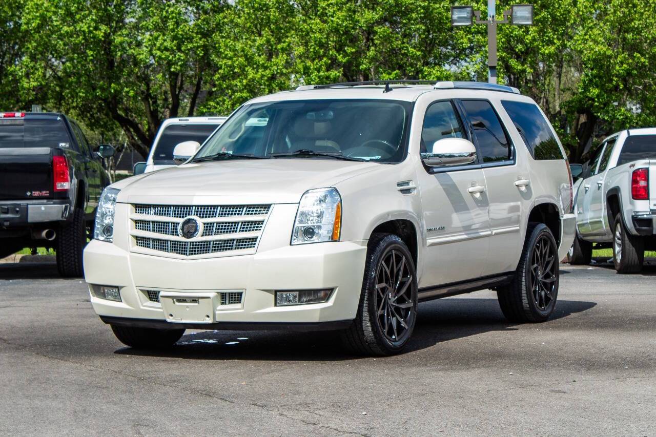 2013 Cadillac Escalade Premium — SUV — 152,037 mi — Whitehall, OH