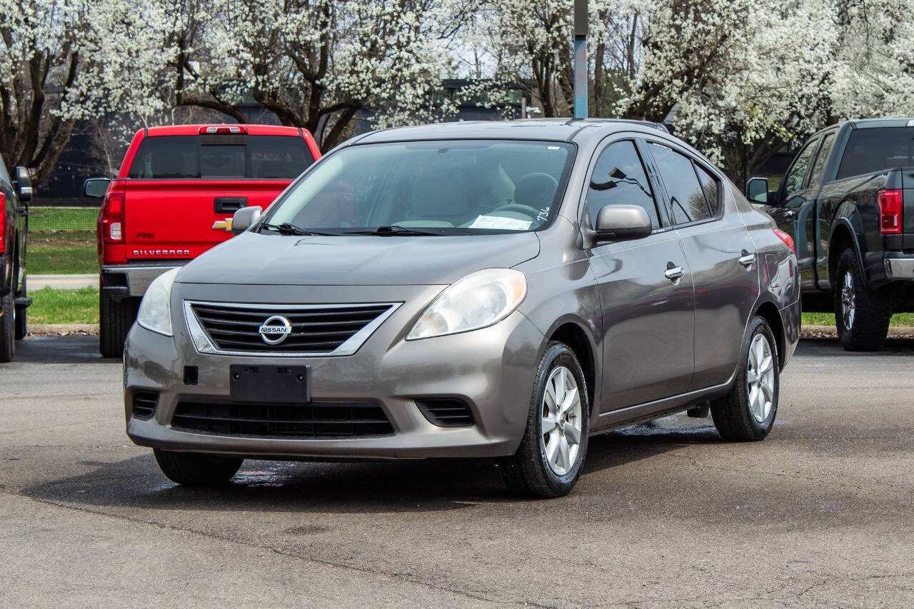 2014 Nissan Versa 1.6 SV — Sedan — 91,218 mi — Whitehall, OH