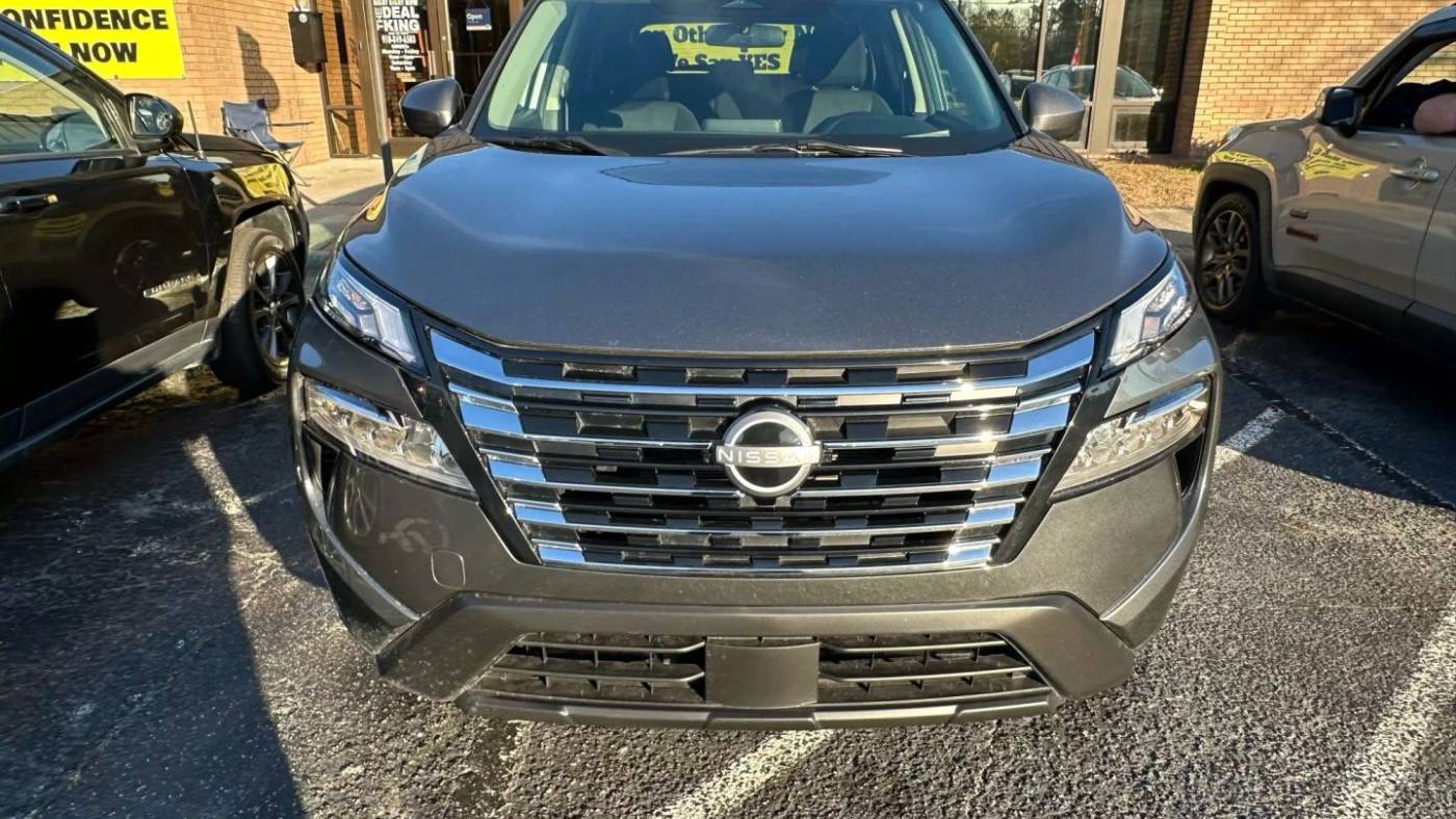 2024 Nissan Rogue SV — SUV — 13,397 mi — Lumberton, NC