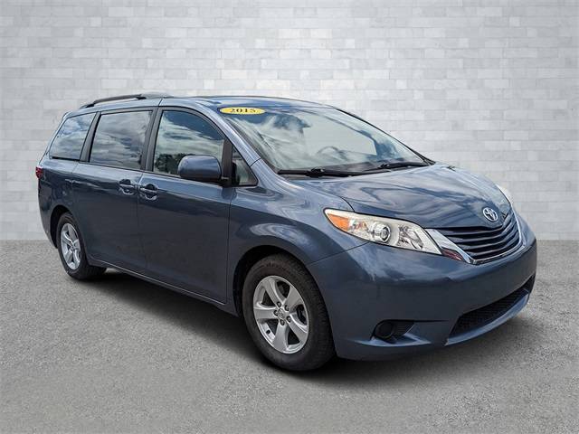 2015 Toyota Sienna LE — Minivan — 137,140 mi — Fort Myers, FL
