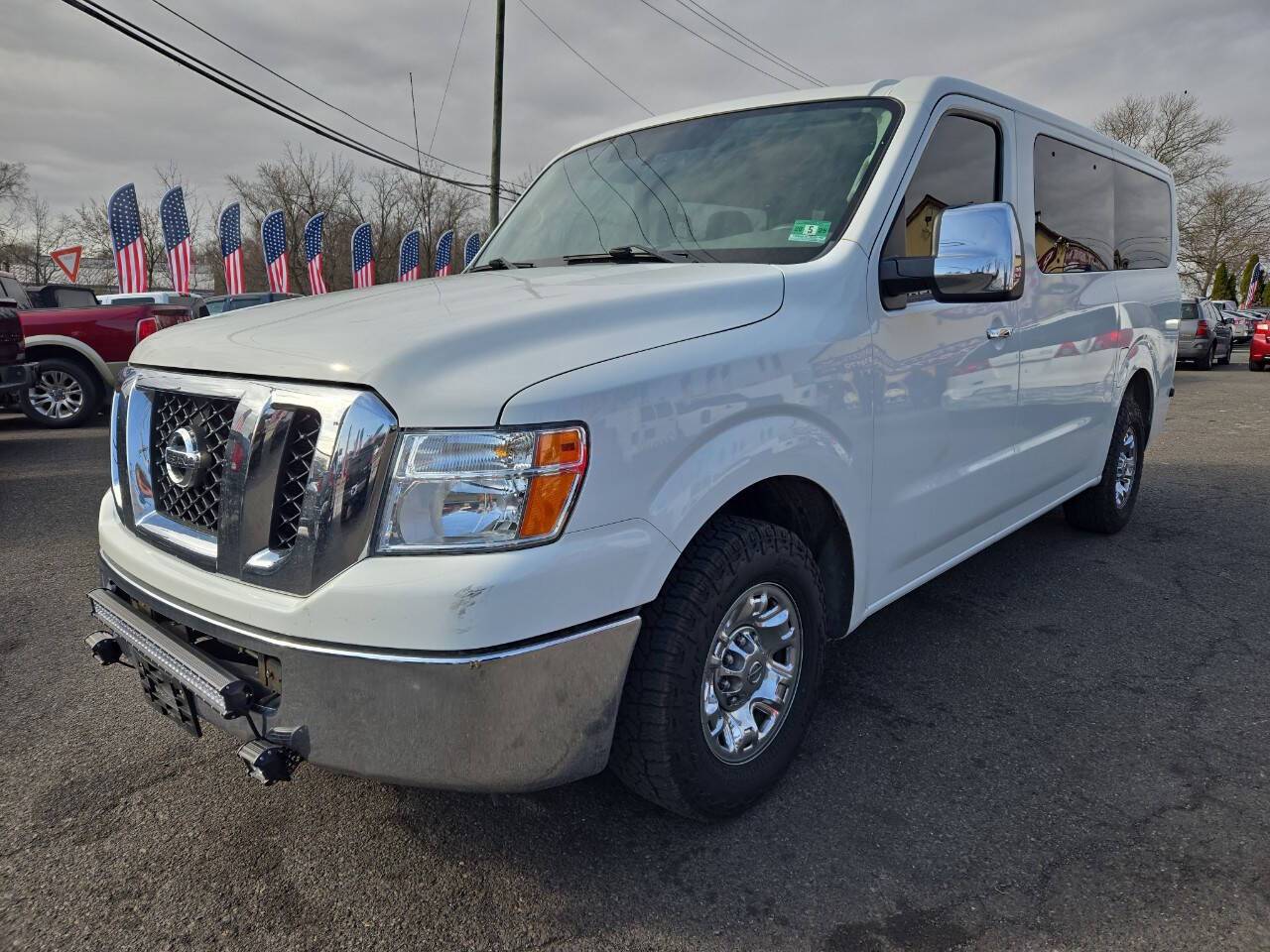 2018 Nissan NV Passenger NV3500 HD SV — Passenger Van — 137,491 mi — Langhorne, PA