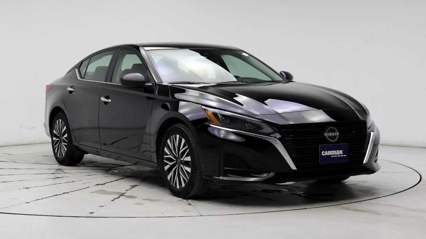 2024 Nissan Altima SV — Sedan — 13,974 mi — Algonquin, IL