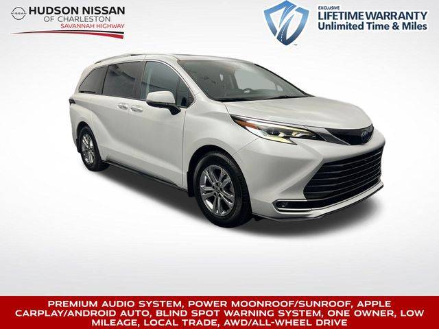 2022 Toyota Sienna Platinum — Minivan — 43,500 mi — Charleston, SC