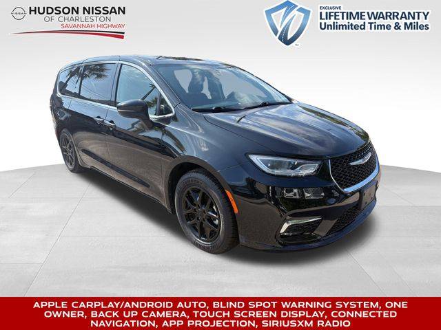 2023 Chrysler Pacifica Touring L — Minivan — 59,498 mi — Charleston, SC