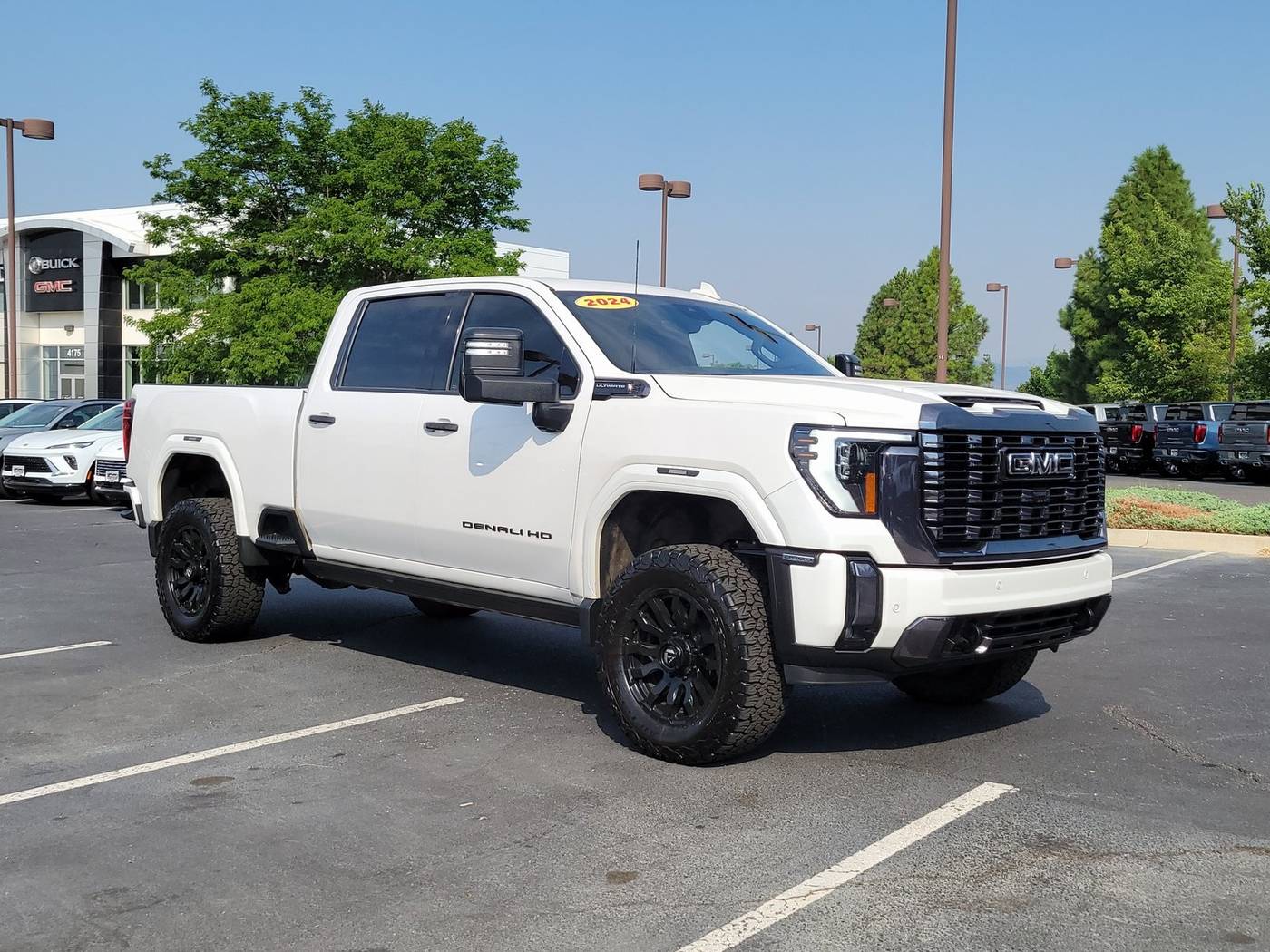 2024 GMC Sierra 2500HD Denali Ultimate — Pickup Truck — 72,816 mi — Loveland, CO