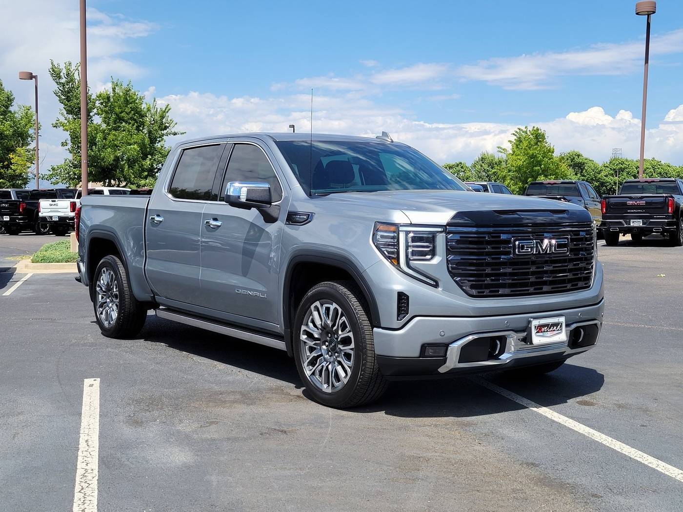 2025 GMC Sierra 1500 Denali Ultimate — Pickup Truck — 5,500 mi — Loveland, CO