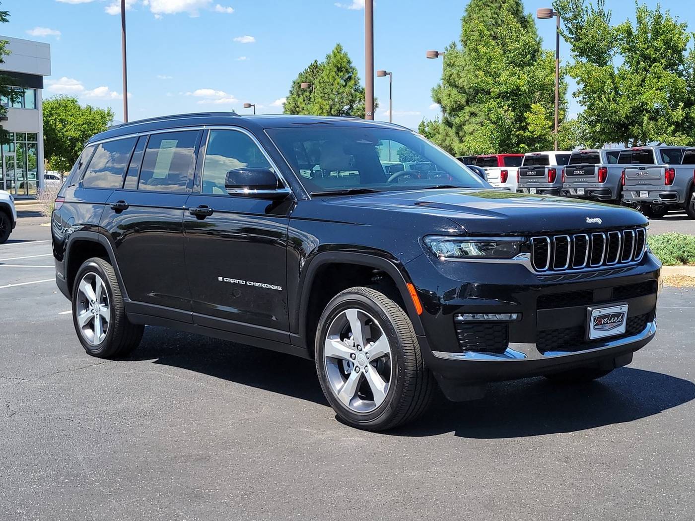 2025 Jeep Grand Cherokee Limited — SUV — 18,312 mi — Loveland, CO