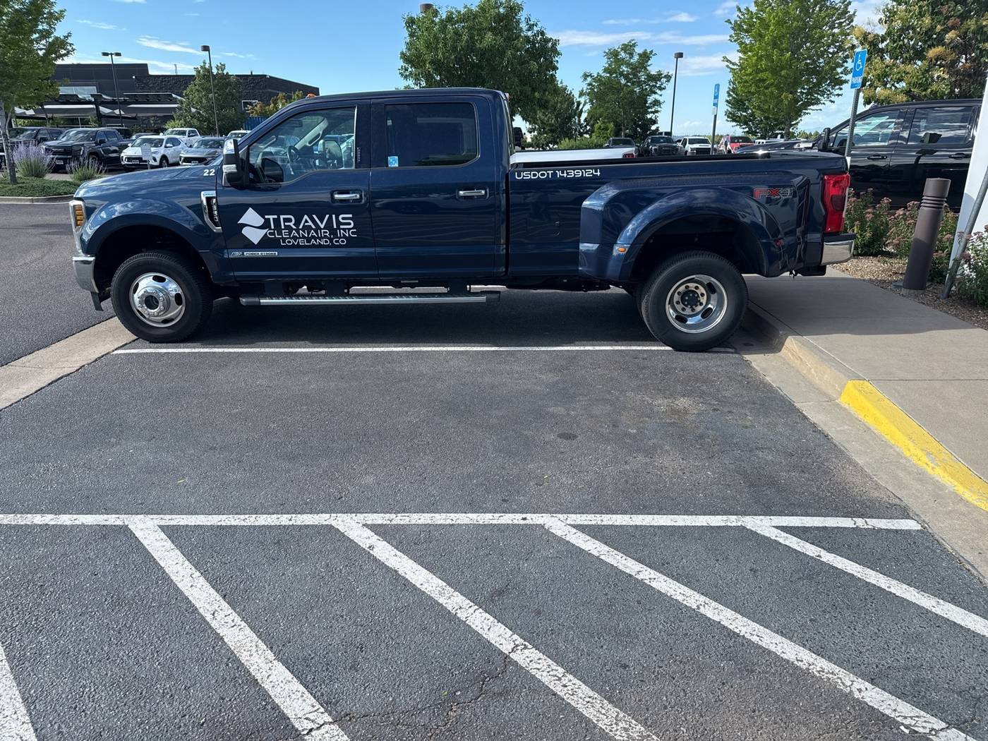 2019 Ford Super Duty F-350 Lariat — Pickup Truck — 201,853 mi — Loveland, CO