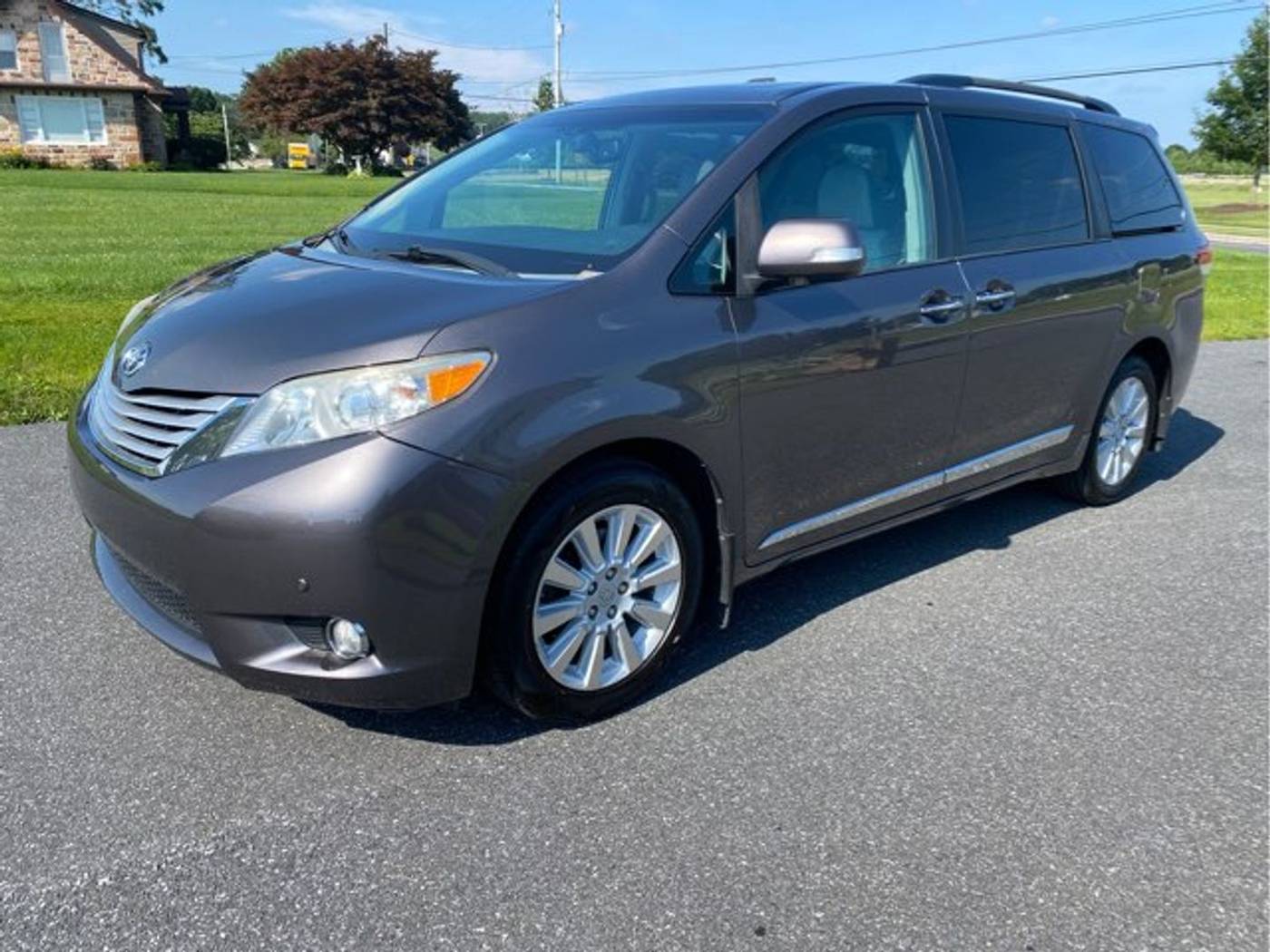 2014 Toyota Sienna Limited — Minivan — 162,677 mi — Ephrata, PA