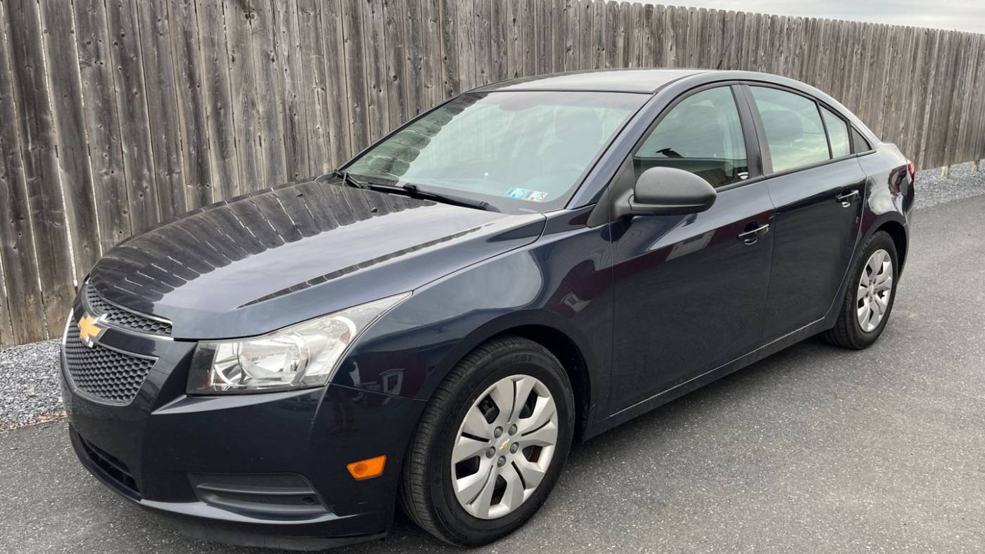 2014 Chevrolet Cruze LS — Sedan — 130,345 mi — Ephrata, PA