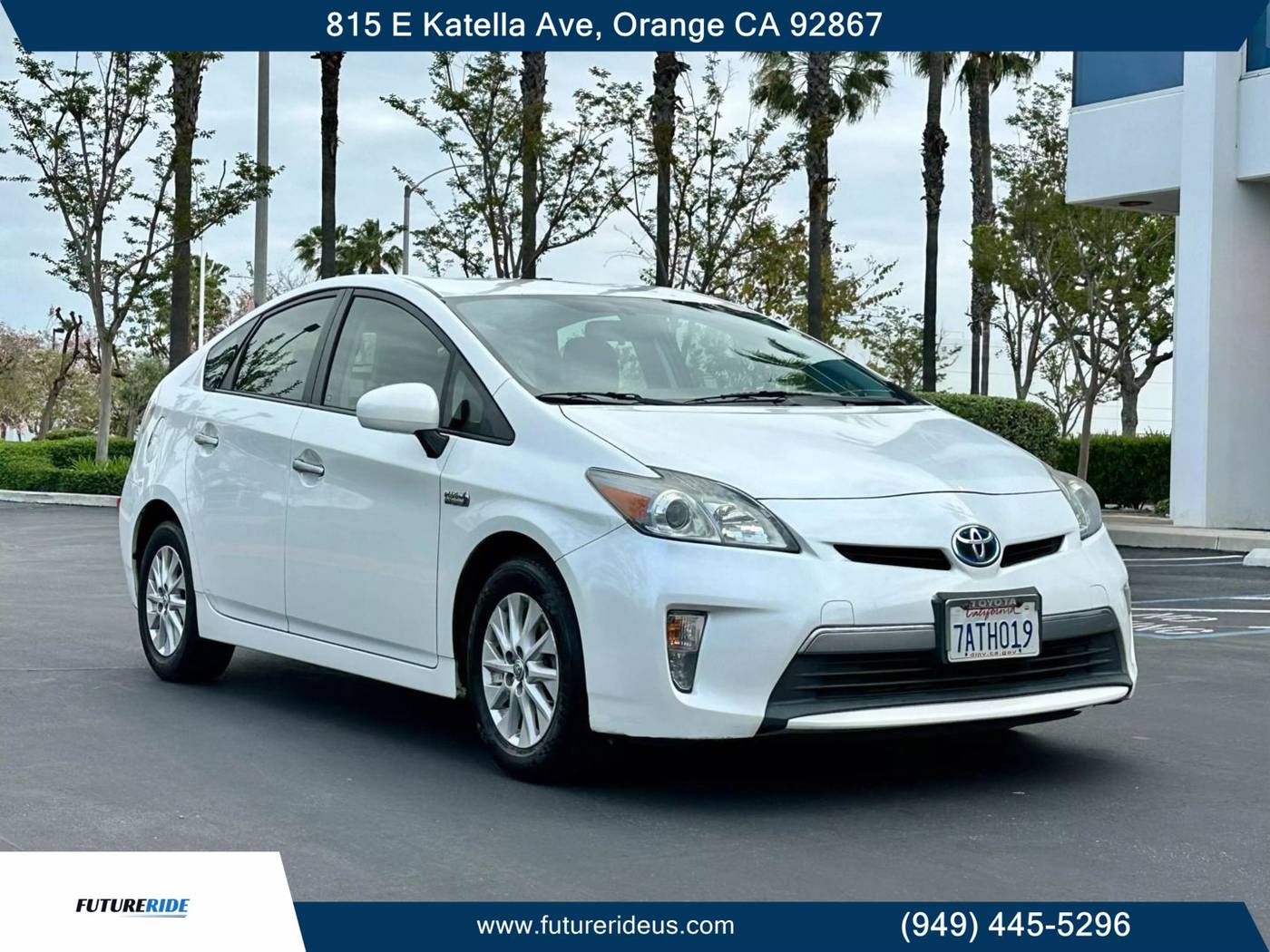 2013 Toyota Prius Advanced — Hatchback — 129,701 mi — Orange, CA