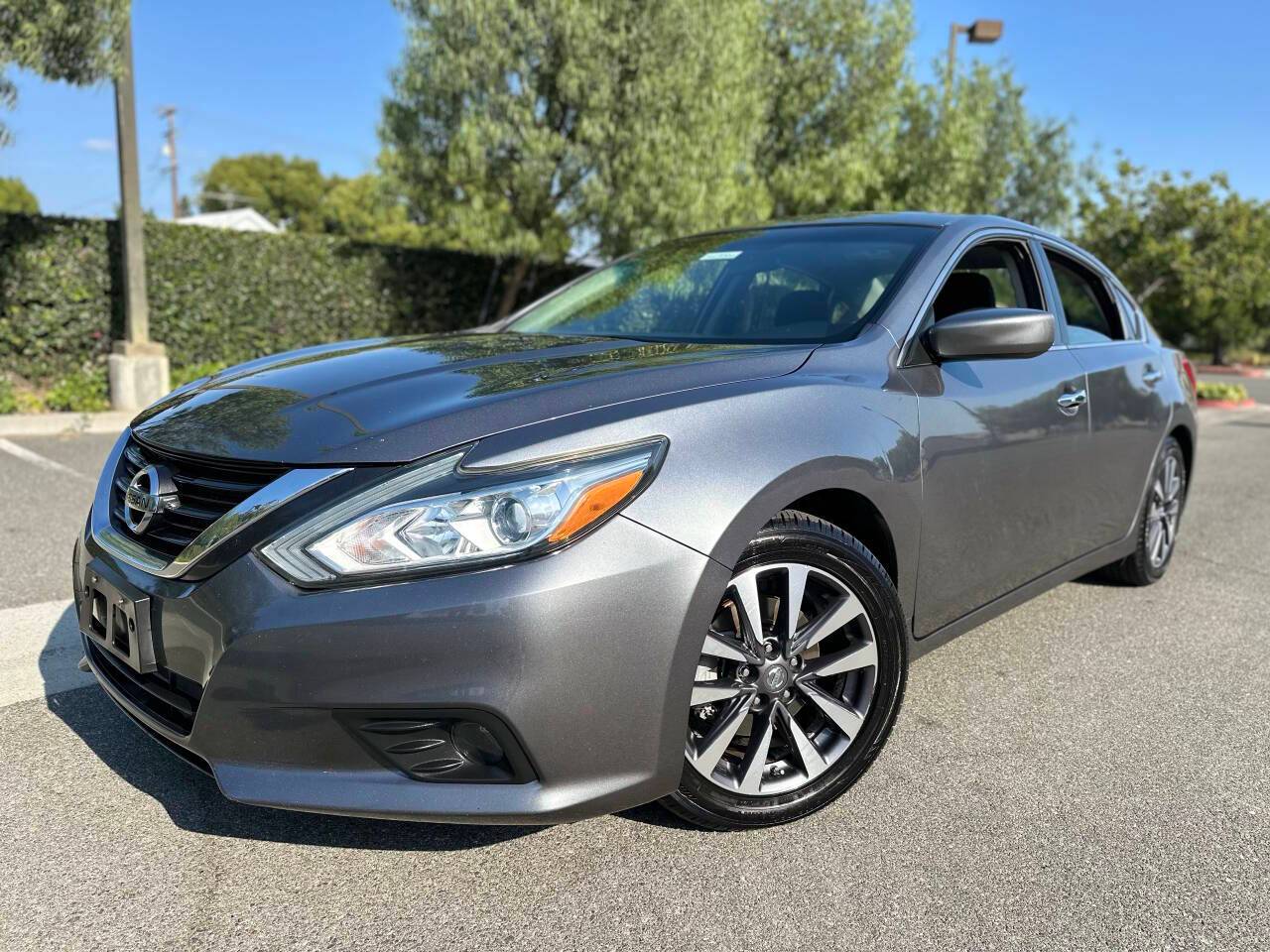 2017 Nissan Altima 2.5 SV — Sedan — 131,415 mi — Orange, CA