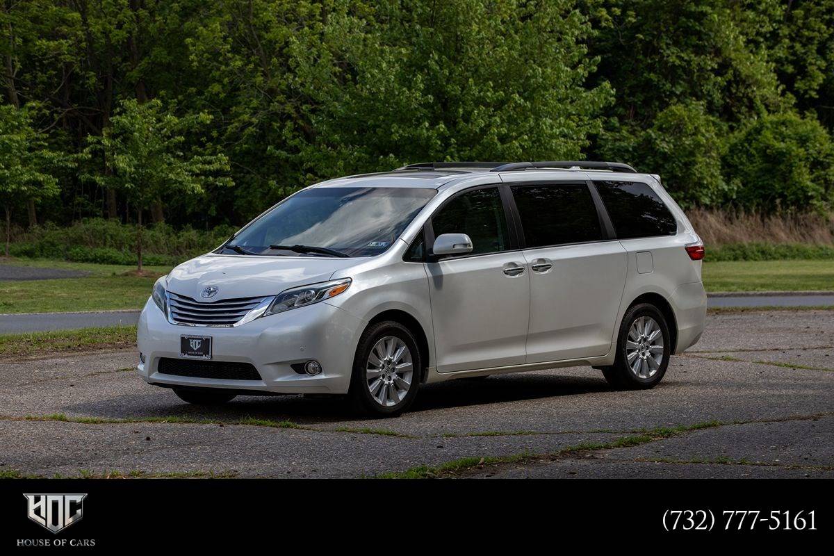 2015 Toyota Sienna XLE Premium — Minivan — 124,379 mi — Edison, NJ