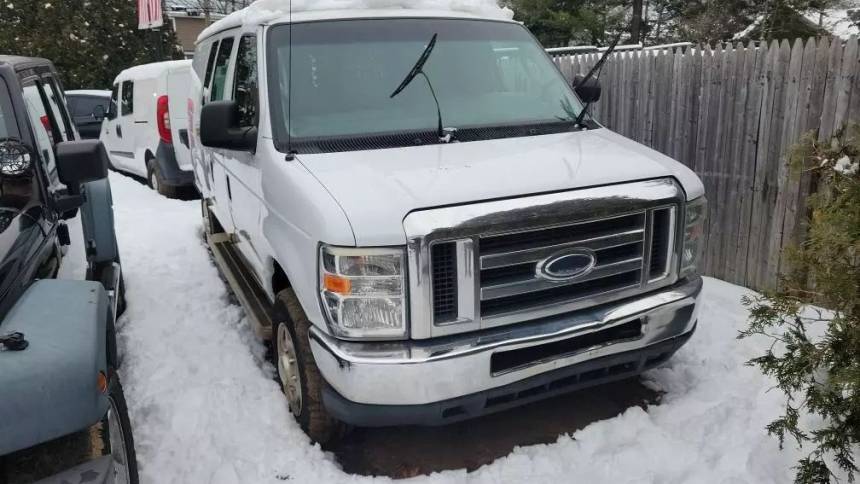 2013 Ford Econoline Cargo Van E-250 — Cargo Van — 174,063 mi — Islip Terrace, NY