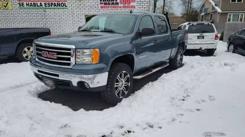 2013 GMC Sierra 1500 SLE — Pickup Truck — 127,603 mi — Islip Terrace, NY