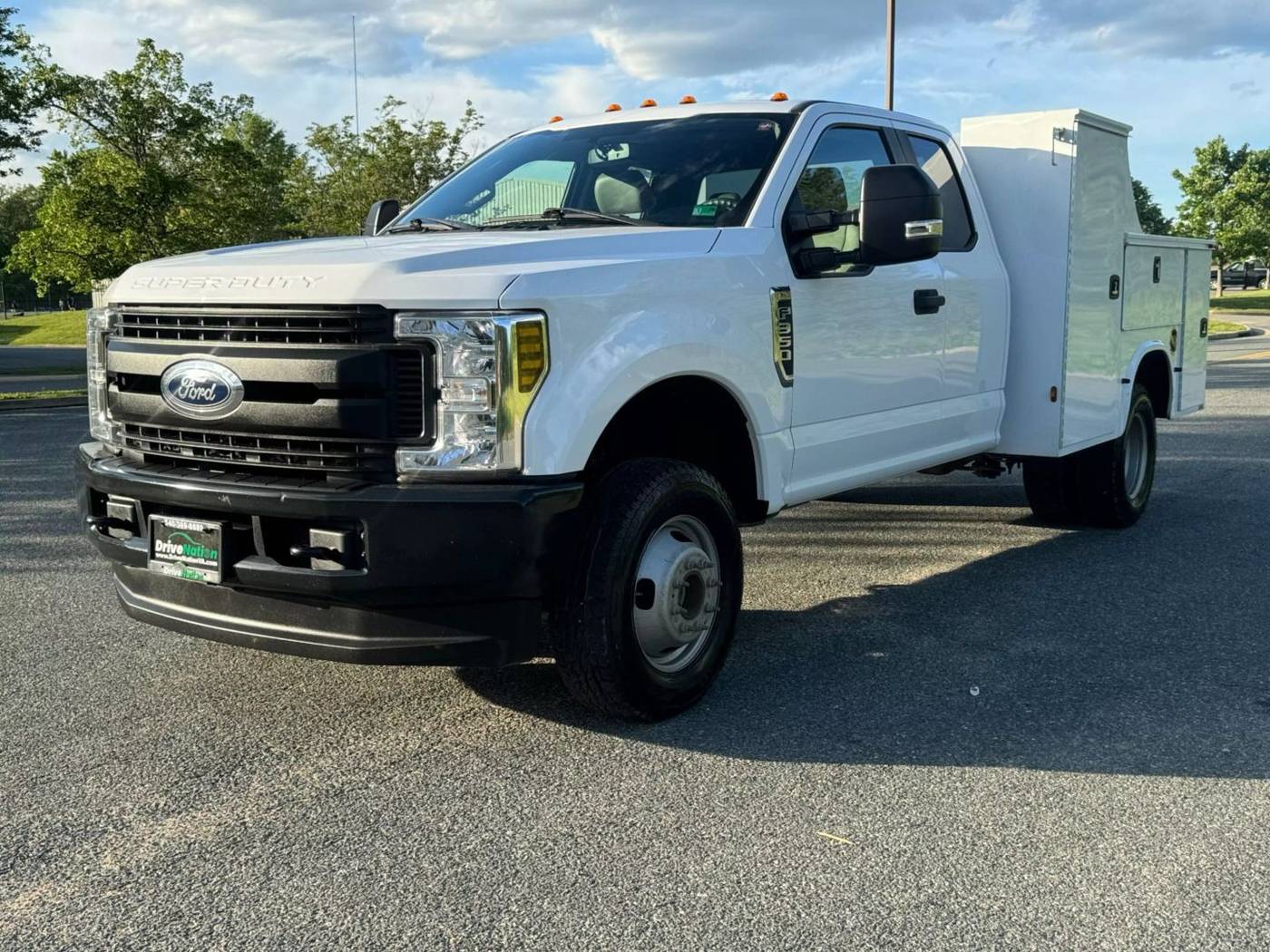 2019 Ford Super Duty F-350 Chassis Cab XL — Chassis Cab Truck — 132,411 mi — Fredericksburg, VA