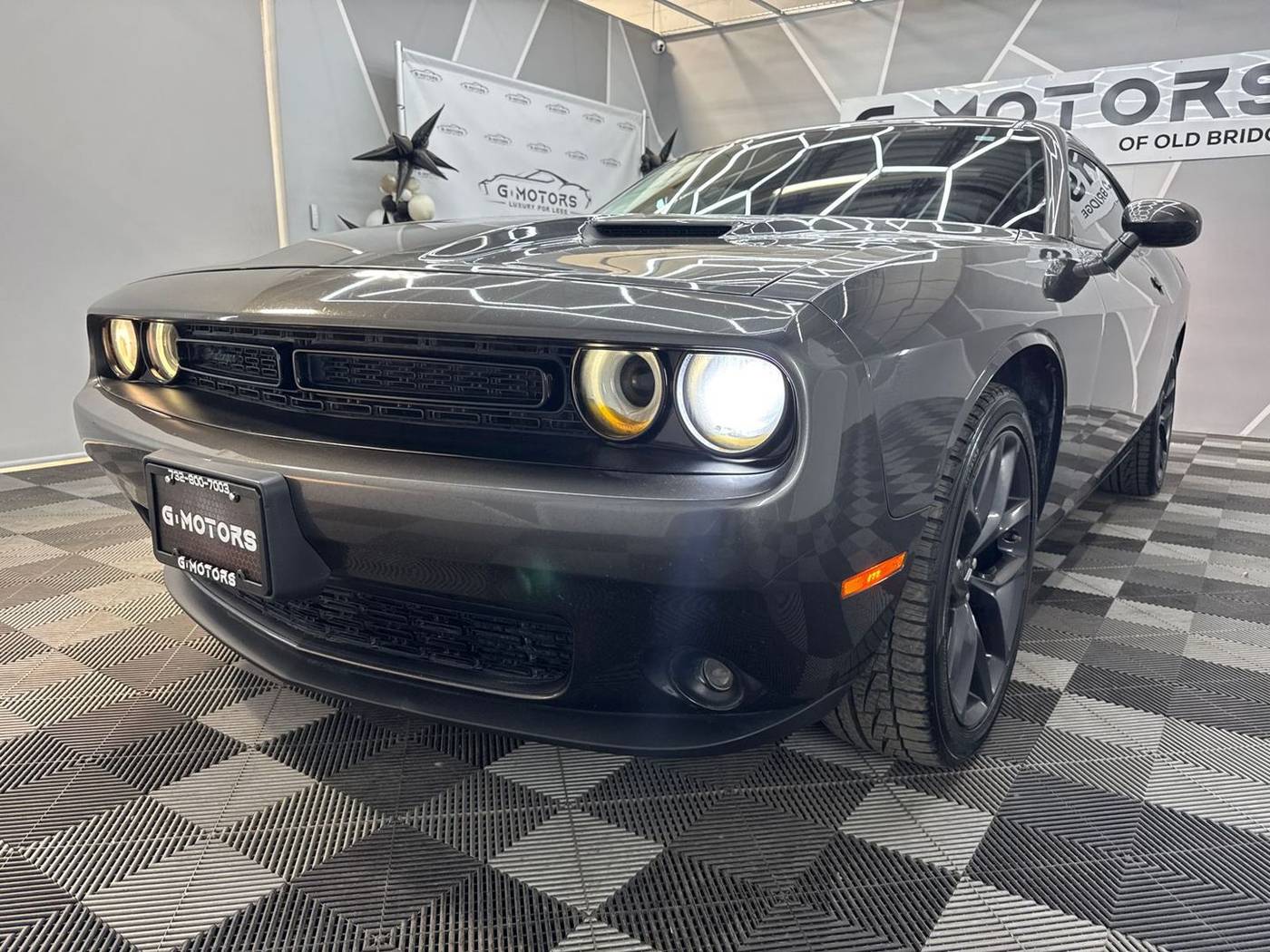 2020 Dodge Challenger SXT — Coupe — 92,172 mi — Old Bridge, NJ