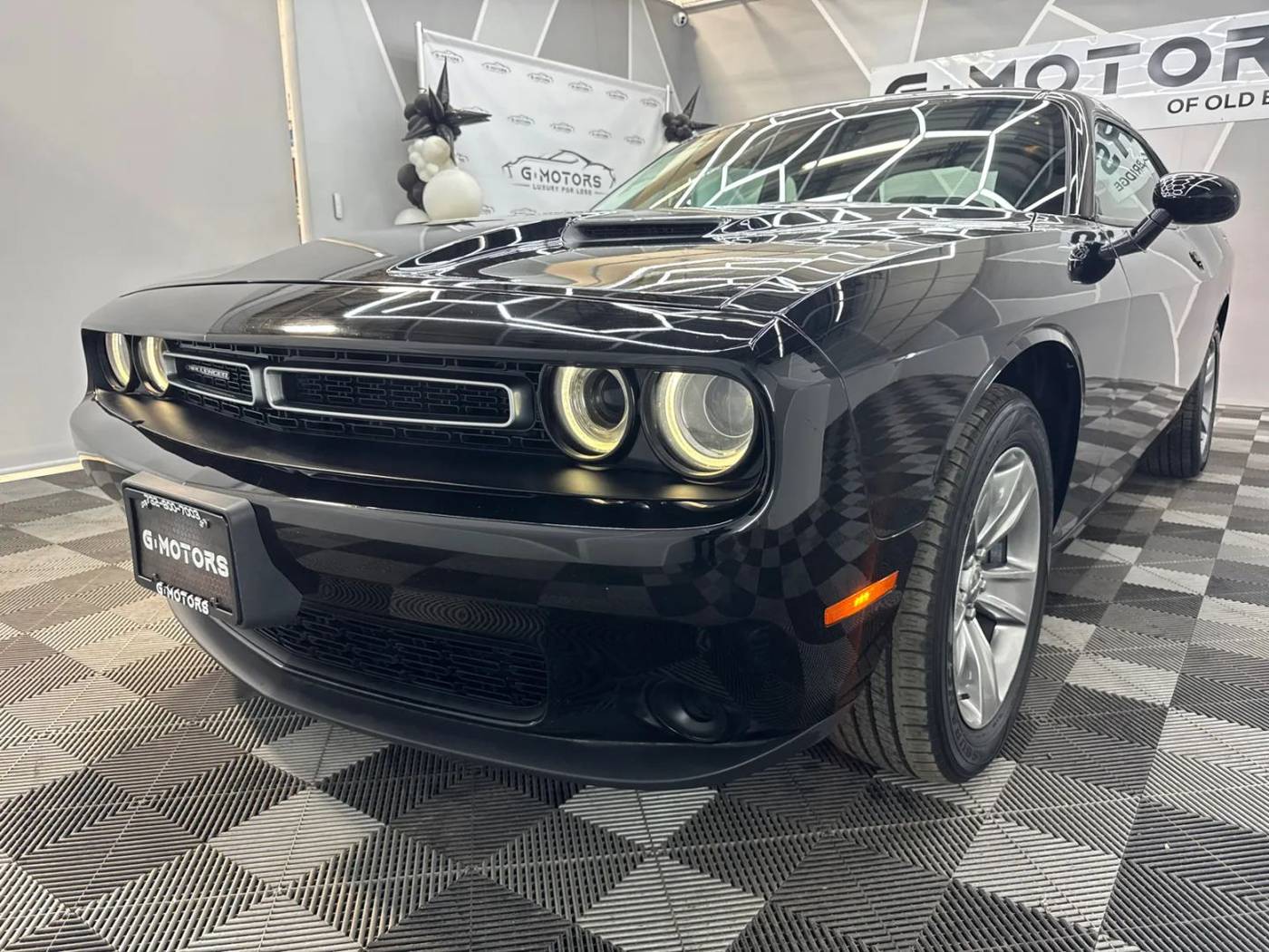 2019 Dodge Challenger SXT — Coupe — 88,548 mi — Old Bridge, NJ