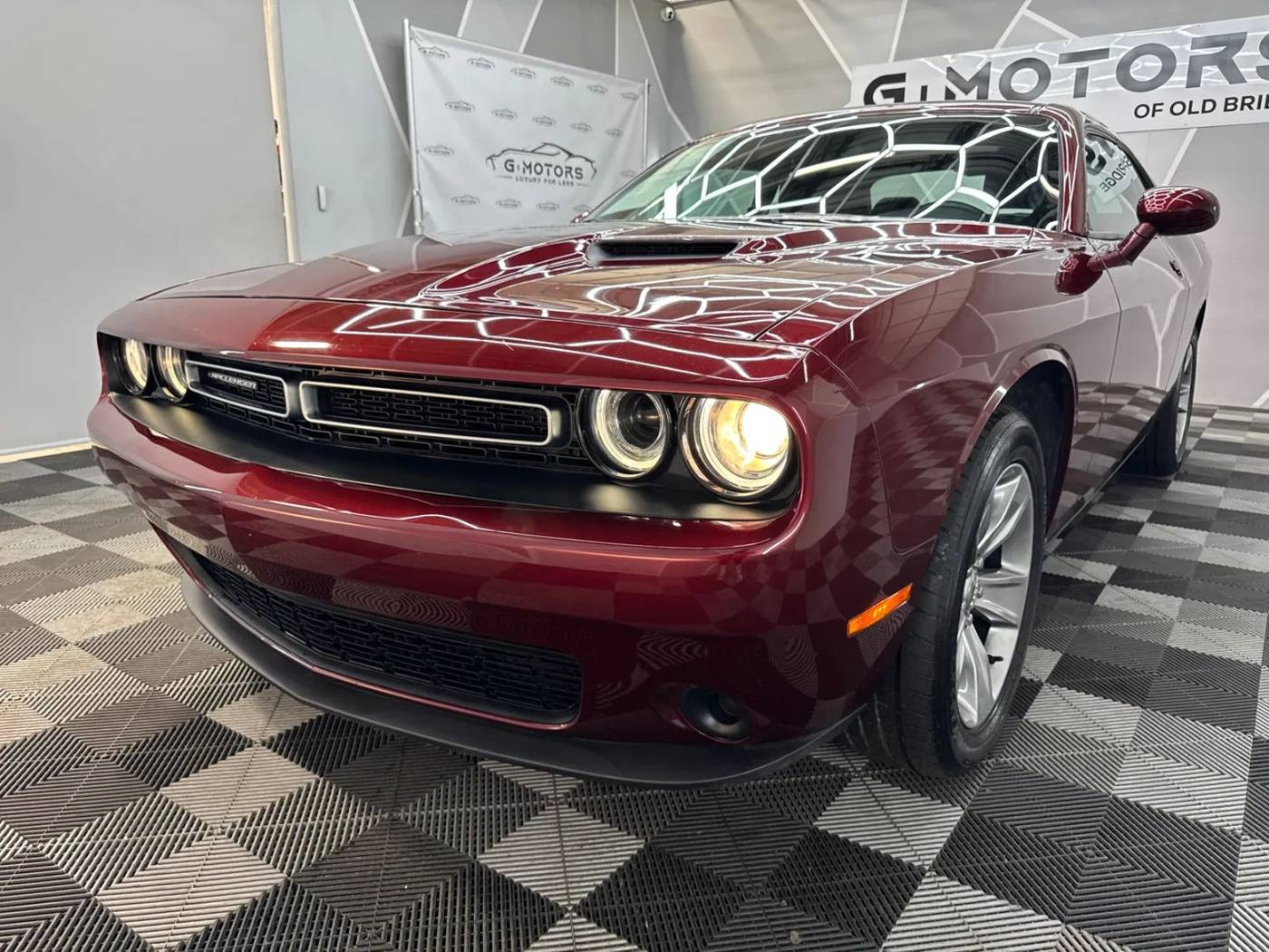 2020 Dodge Challenger SXT — Coupe — 64,004 mi — Old Bridge, NJ