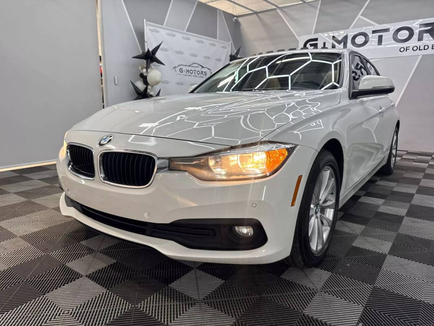 2016 BMW 3 Series 320i — Sedan — 105,761 mi — Old Bridge, NJ