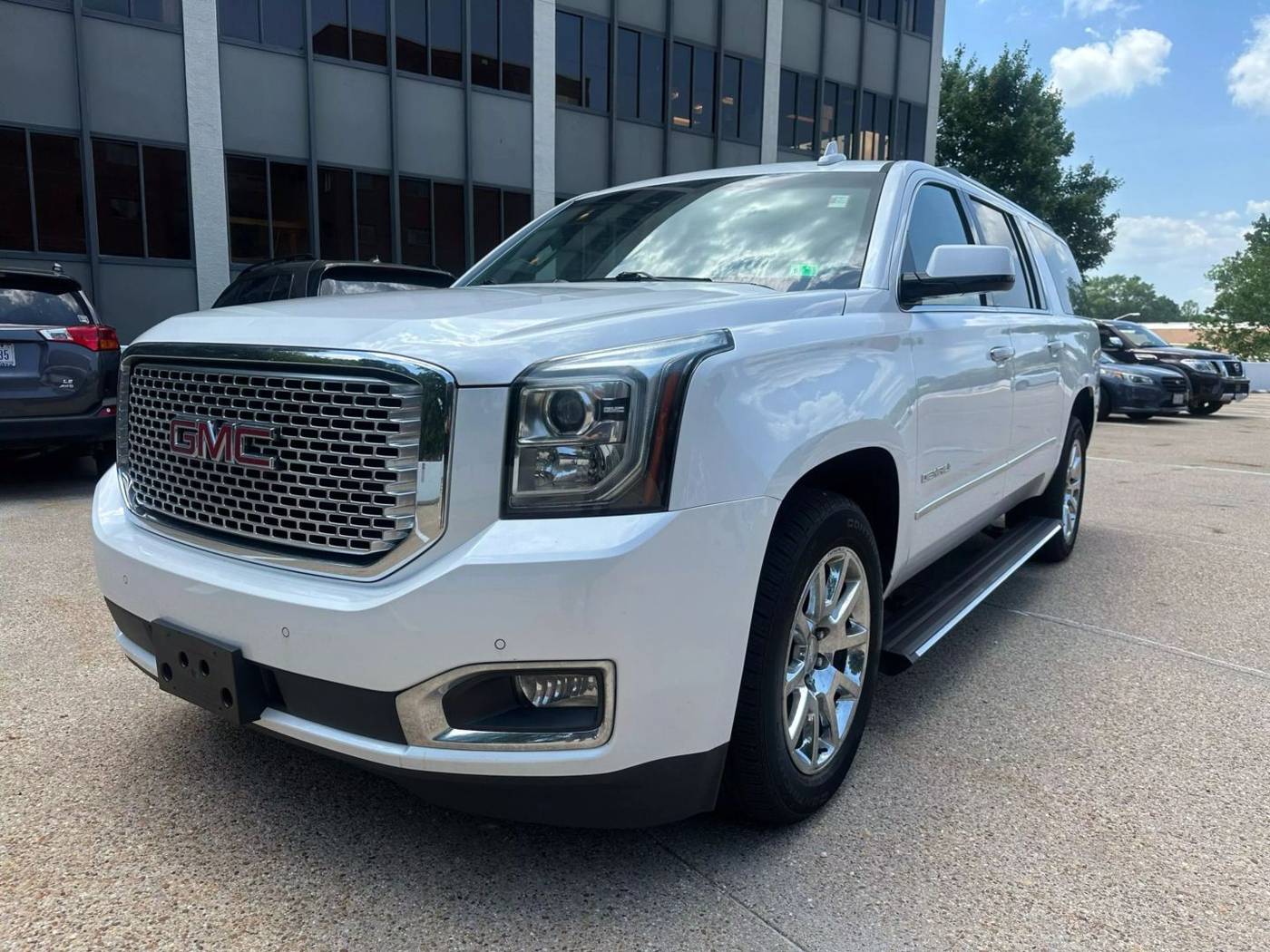 2017 GMC Yukon Denali — SUV — 88,341 mi — Falls Church, VA