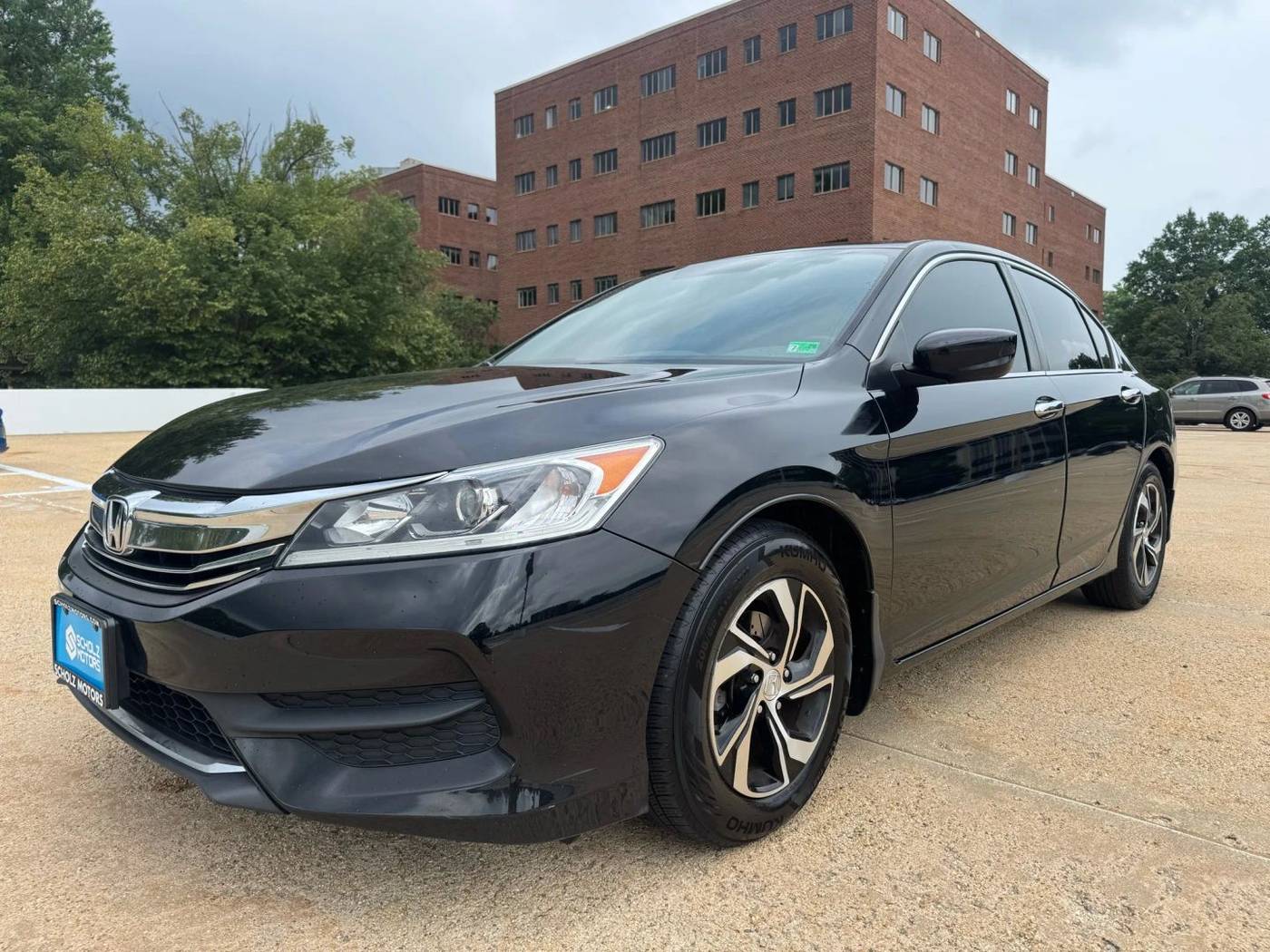 2017 Honda Accord LX — Sedan — 143,680 mi — Falls Church, VA