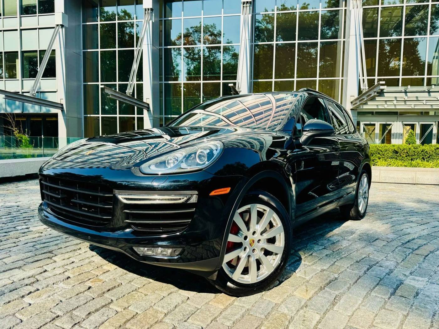 2016 Porsche Cayenne Turbo — SUV — 136,605 mi — Falls Church, VA