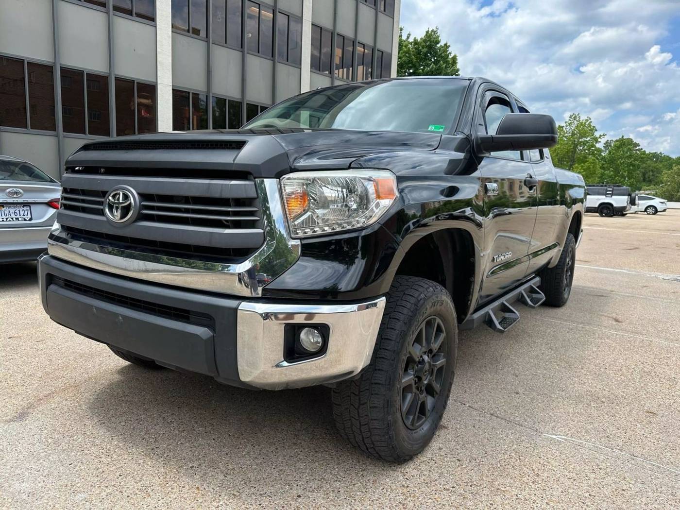 2014 Toyota Tundra SR5 — Pickup Truck — 130,673 mi — Falls Church, VA