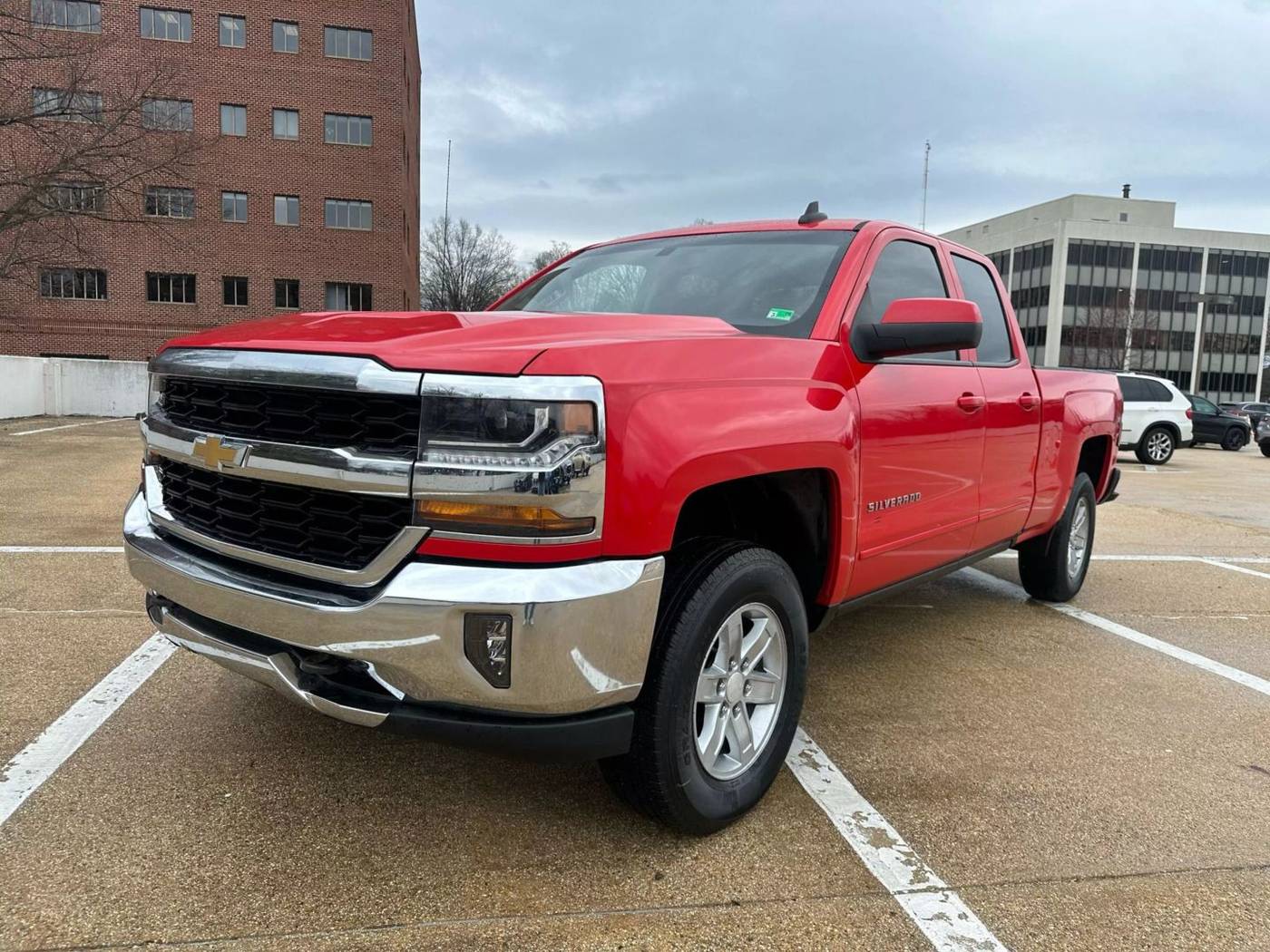 2019 Chevrolet Silverado 1500 LD LT — Pickup Truck — 123,300 mi — Falls Church, VA