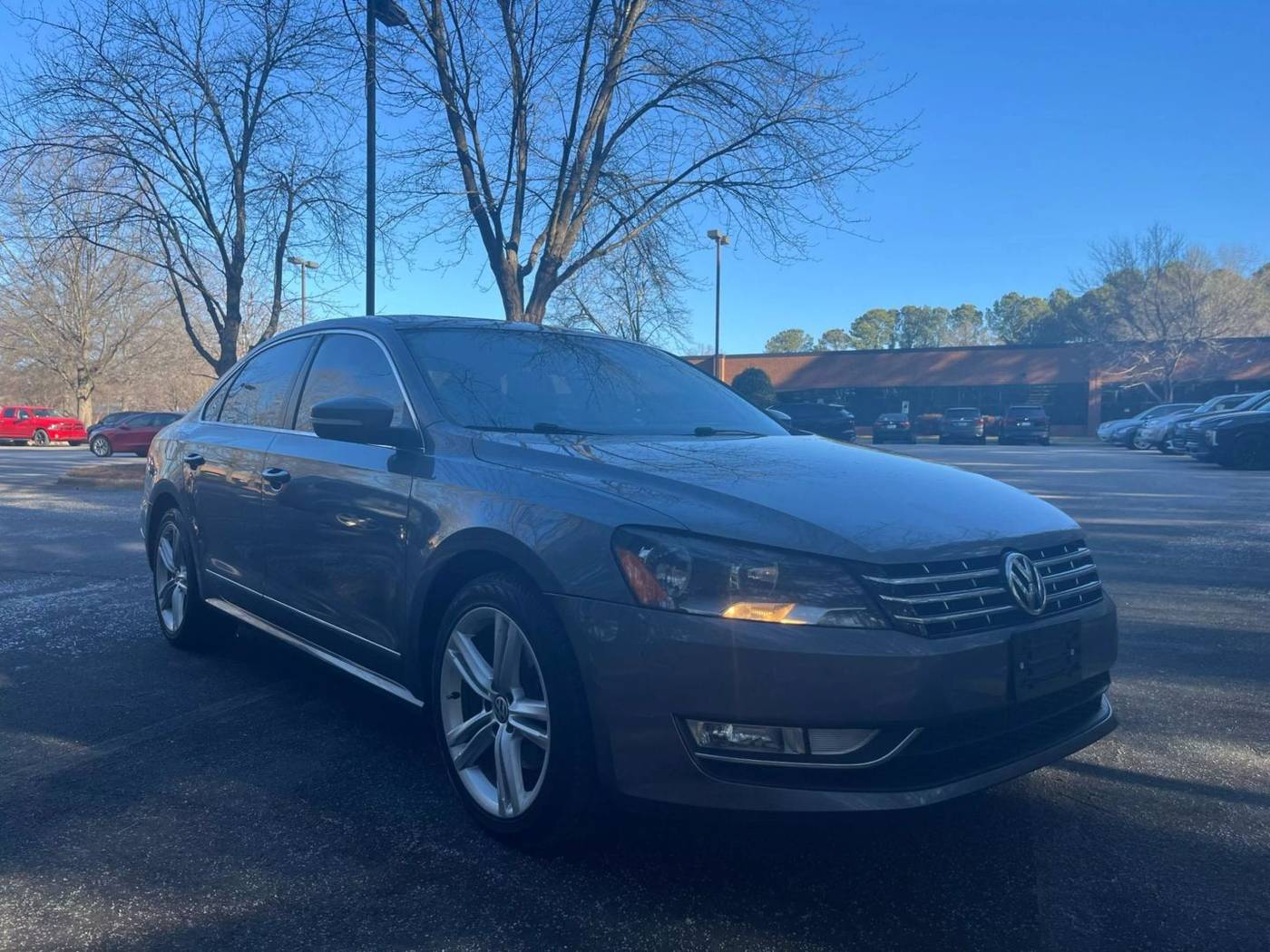 2014 Volkswagen Passat TDI SEL Premium — Sedan — 142,253 mi — Raleigh, NC