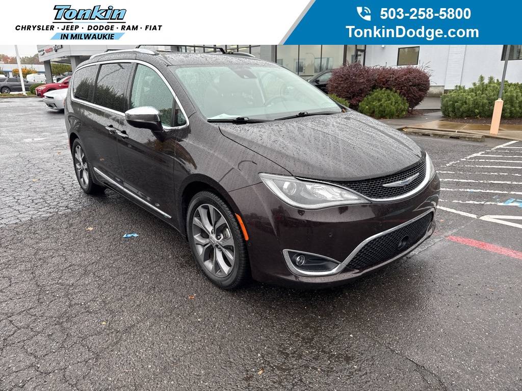 2017 Chrysler Pacifica Limited — Minivan — 123,647 mi — Milwaukie, OR