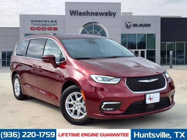 2022 Chrysler Pacifica Touring L — Minivan — 20,557 mi — Huntsville, TX