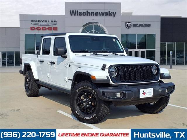2024 Jeep Gladiator Willys — Pickup Truck — 12,649 mi — Huntsville, TX
