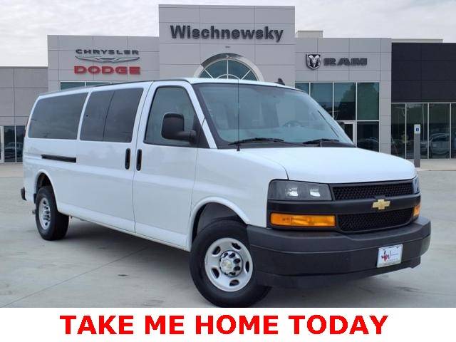 2022 Chevrolet Express Passenger LS — Passenger Van — 35,140 mi — Huntsville, TX