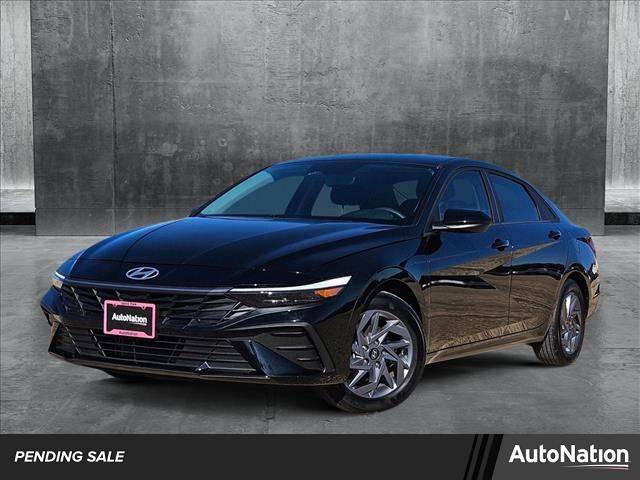 2024 Hyundai Elantra Hybrid Blue — Sedan — 11,066 mi — Waco, TX
