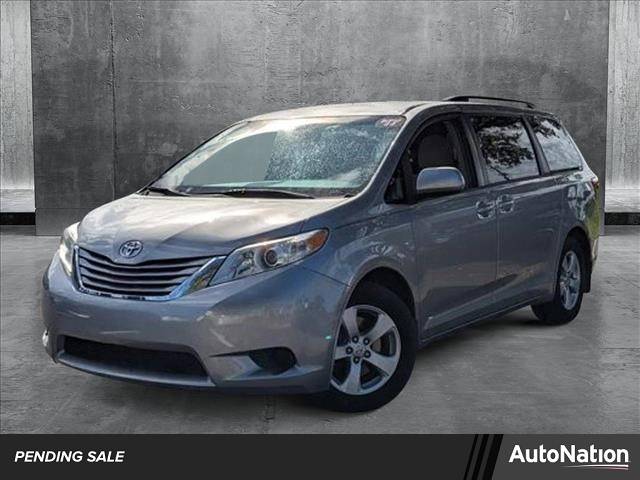 2017 Toyota Sienna LE — Minivan — 133,972 mi — Sanford, FL