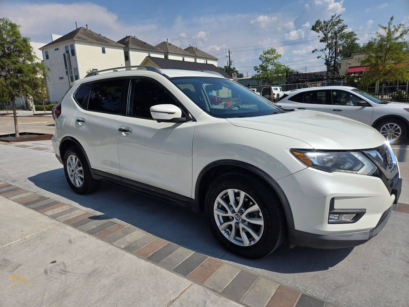 2018 Nissan Rogue SV — SUV — 86,185 mi — houston, TX